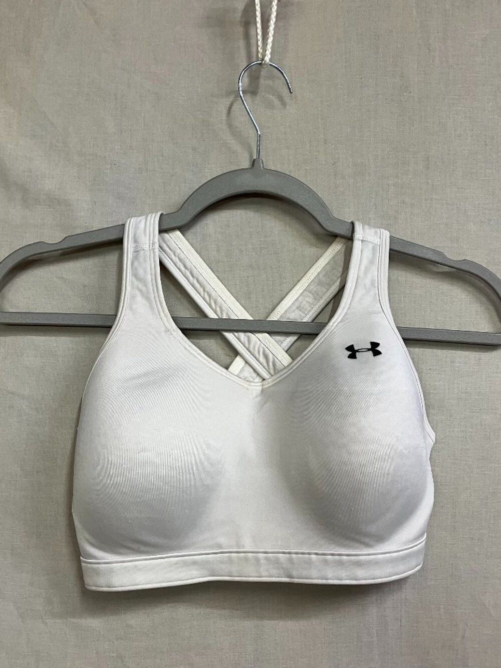 Under Armour Sports Bra Women's Medium White Racerback Athletic Workout